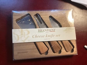 Brandani Italy Acacia Wood Cheese And Knife Set 8" X 6" New Made in Italy - Picture 1 of 1