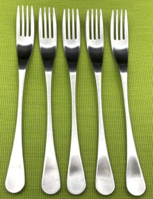 5 Robert Welch RWII Satin 5 Salad Forks 18/10 Stainless Silverware set of 5 - Image 1 of 4