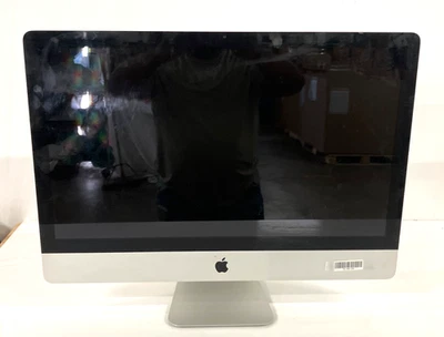 Apple 27" Monitor Powers On - Image 1 of 4
