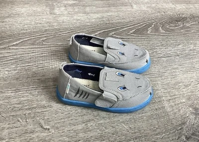 Toms Twin Gore Alpargata Shark Toddler Size 7 Slip On Flats Shoes 10015730 - Image 1 of 4