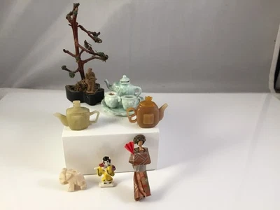Colección de piezas orientales miniatura casa de muñecas, bonsáis, teteras, figuras Foto 1 de 4
