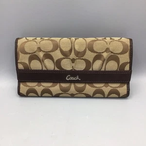 Coach Authentic Signature SOHO Wallet. Jacquard & Leather Pleated. - Picture 1 of 12