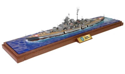 Forces of Valor 1:700 German Battleship Bismarck [Waterline], FOV862052A - Image 1 of 4