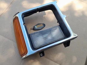 1987-1990 Dodge Dakota Headlight Bezel RH Passenger (CHROME) - Bild 1 von 7