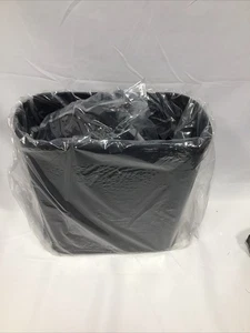 Trituradora de papel de corte transversal de 8 hojas Amazon Basics y 8 hojas - negra, negra - Imagen 1 de 5