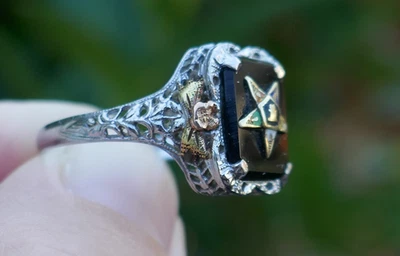 Anel antigo de filigrana de ouro branco 10k e ônix preto estrela oriental - Tamanho 6 - Imagem 1 de 4