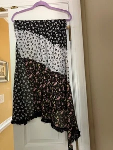 Beautiful Floral Fringe Steve Madden Shawl Wrap Scarf Excellent - Picture 1 of 5