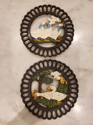 Par de remaches reticulados de hierro forjado vintage patos gansos Foto 1 de 4