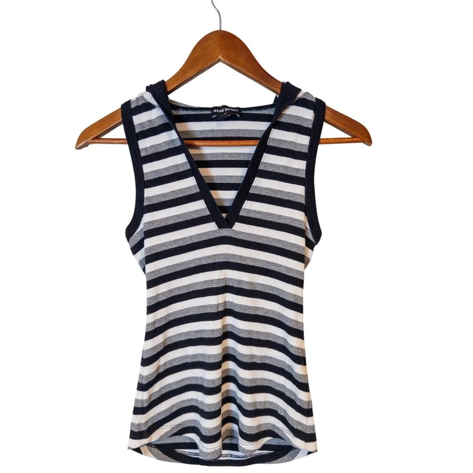 Top acanalado sin mangas con capucha y cuello en V deportivo Bebe vintage Y2K a rayas mediano  Foto 1 de 4