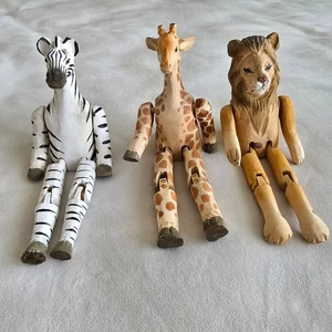 Holz Safari Tiere Regal sitzend Zebra Giraffe Löwe handgeschnitzt handbemalt - Bild 1 von 21