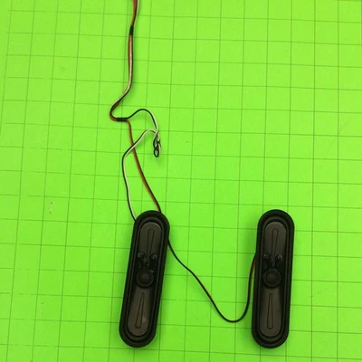 Altavoz interno izquierdo y derecho para televisión TV RCA LED32B30RQ Foto 1 de 4