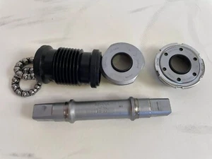 Suntour Superbe #BB-91 Track Bottom Bracket - 112mm ISO BB-SB11 BSA Cups VGC - Picture 1 of 6