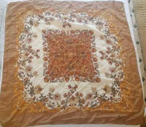 Bufandas de seda laminadas a mano de lujo Courrège Paris 100 % 100 % - Imagen 1 de 7