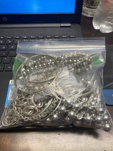 Jewelry Lot 21 - Picture 1 of 1