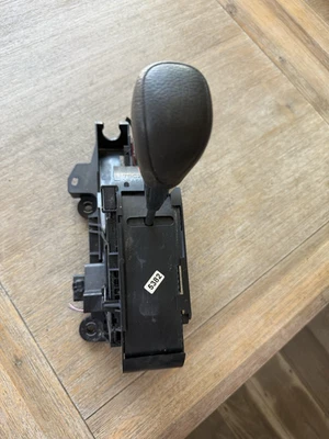 2006-2012 丰田 RAV4 自动换档机械 75C205-LH 原始设备制造商 2.4L — 第 1/4 张图片