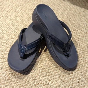 Vionic High Tide II Plateau Sandalen Flip Flops Schuhe Damen 8 blau Komfort - Bild 1 von 7