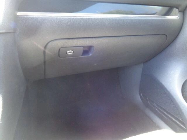 2010 - 2014 年大众 MK6 高尔夫 GTI 手套盒 原始设备制造商 灰色 — 第 1/1 张图片