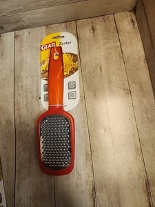 1pc Plastic Cheese Grater. Easy Grip Handle. GLAD Brand - Picture 1 of 2