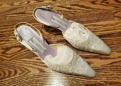 FENAROLI REGALIA Soft White Bridal Wedding Party Slingback Mid-Heels Pumps 6.5 - Image 1 of 4