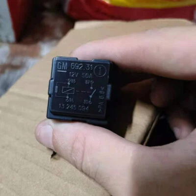 2Pcs GM 13245094 692.31 Automotive Relay 4Pins 12V 50A - Image 1 of 2