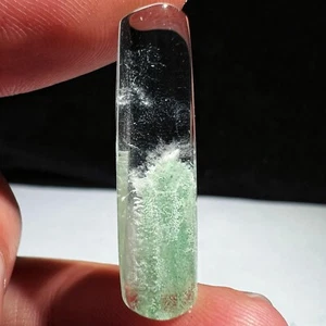9.7ct Rare NATURAL Clear Green phantom Crystal Polished - Picture 1 of 11