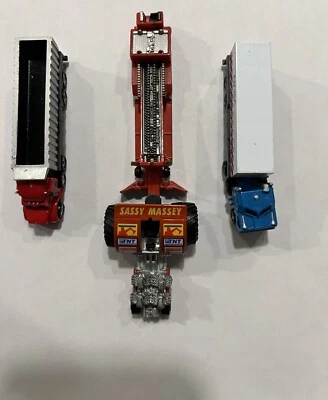 Micro Machines 1990 Tuff Trac Sassy Massey & 2 Tractor Trailers - Image 1 of 4