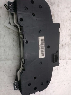 Medidor de velocímetro usado se adapta a: Chevrolet Avalanche 1500 Cluster 2010 MPH mercado de EE. UU. Foto 1 de 4