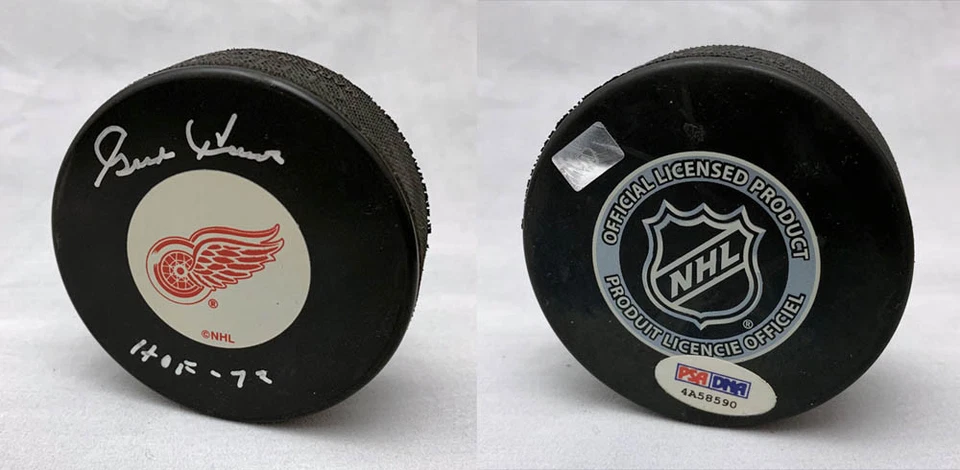 Gordie Howe SIGNED Red Wings Logo Hockey Puck + HOF 72 ITP PSA/DNA AUTOGRAPHED   - Image 1 of 1
