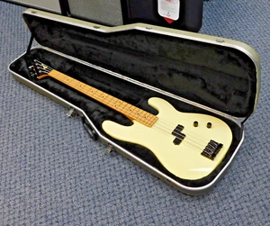 Vintage 1988 Charvel B-1 Electric Bass w/ Case! Made In Japan! Antique White!!! - Picture 1 of 21