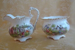 AYNSLEY ENGLAND WILTON GARDEN & HOUSE CREAMER & SUGAR BOWL SET SCALLOPED RARE - Picture 1 of 8
