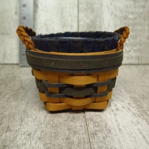 Longaberger 1998 Collectors Club Handmade Basket with cloth & Plastic Liner - Picture 1 of 8