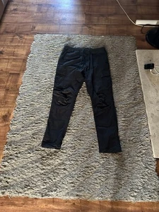 H&M Men's Black Cargo Trousers Size M - Picture 1 of 12