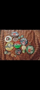 lotto spille sportive vintage - marroni, indiani ect - Foto 1 di 3
