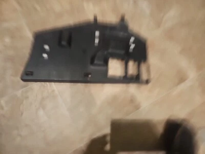 TOYOTA HIGHLANDER HYBRID 2008 2013 PASAJERO DELANTERO DERECHO GUANTERA INFERIOR FÁBRICA Foto 1 de 2