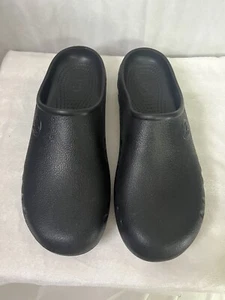 Natural Uniforms, Black, Non-Slip, Round Toe, Air Holes, Slip-On Clogs Size 10 - Picture 1 of 11