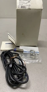 Telemecanique XS1N12PA349 Sensor, IP68, 12...24V DC 091136 Inductive Proximity - Picture 1 of 11