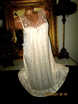 Camisola feminina de seda pêssego sem mangas tamanho XL fios de prata vestido lingeri - Imagem 1 de 4