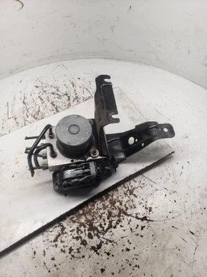 ABS Brake Pump Control Module Fits 2015 Chrysler 200 - Image 1 of 4