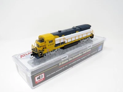 Atlas N 40005459 DCC ESU LokSound Santa Fe Warbonnet GE B23-7 Diesel Locomotive - Image 1 of 4