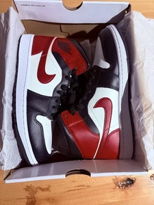 Air Jordan 1 Mid “Black Toe” Neu Größe 44 US 11,5 - Bild 1 von 10