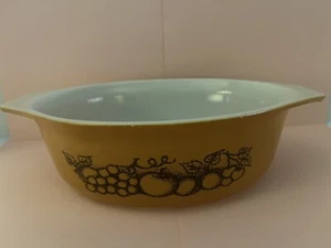 Vintage Pyrex 043 Oval Casserole Dish NO Lid 1 1/2 Qt Light Brown With Fruit - Picture 1 of 5