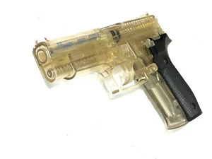 SIG SAUER P226 SPRING POWERED AIRSOFT PISTOL BY CYBERGUN AND 2 XTRA MAGAZINES - Picture 1 of 4