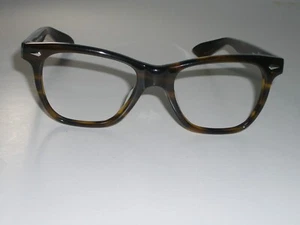 VINTAGE AMERICAN SARATOGA BROWN DEMI 52-19- 145 SUNGLASSES/EYEGLASS FRAMES ONLY - Picture 1 of 7