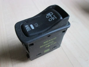 2016 Mack Truck 82280755 5th Fifth Wheel Slide Switch #M265GU - Picture 1 of 5