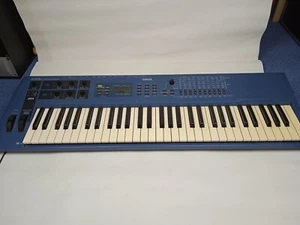 Yamaha CS-1X Synthesizer - Bild 1 von 6