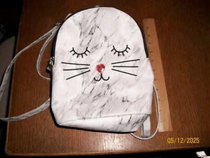 Cat or mouse small backpack - Picture 1 of 9