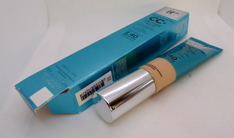 IT COSMETICS CC+ Crema Acabado Sin Poros + Suero Antienvejecimiento Justo 1.08oz/32ml Nuevo en Caja Foto 1 de 1