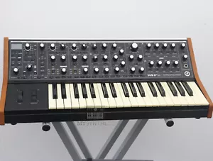 Moog Sub 37 - 37 Tasten Analog Synthesizer + 1 Jahr Gewährleistung - Bild 1 von 7