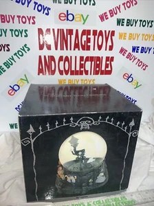 RARE 2001 Nightmare Before Christmas 8" HalloweenTown Water Globe - Picture 1 of 12