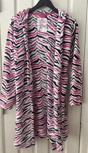 Justice Follow Your Dreams pink/black zebra print hooded robe - Girls size 16/18 - Picture 1 of 6